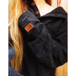 Billabong cozy boyfriend fit pullover hoodie ✨